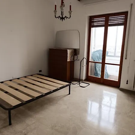 Pm 5 Via Tommaso Di Petta Apartment